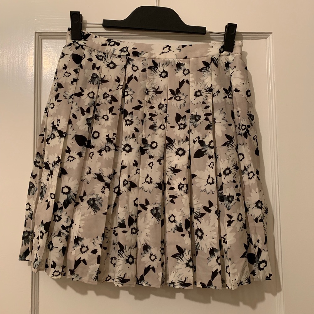 Pleated floral skirt